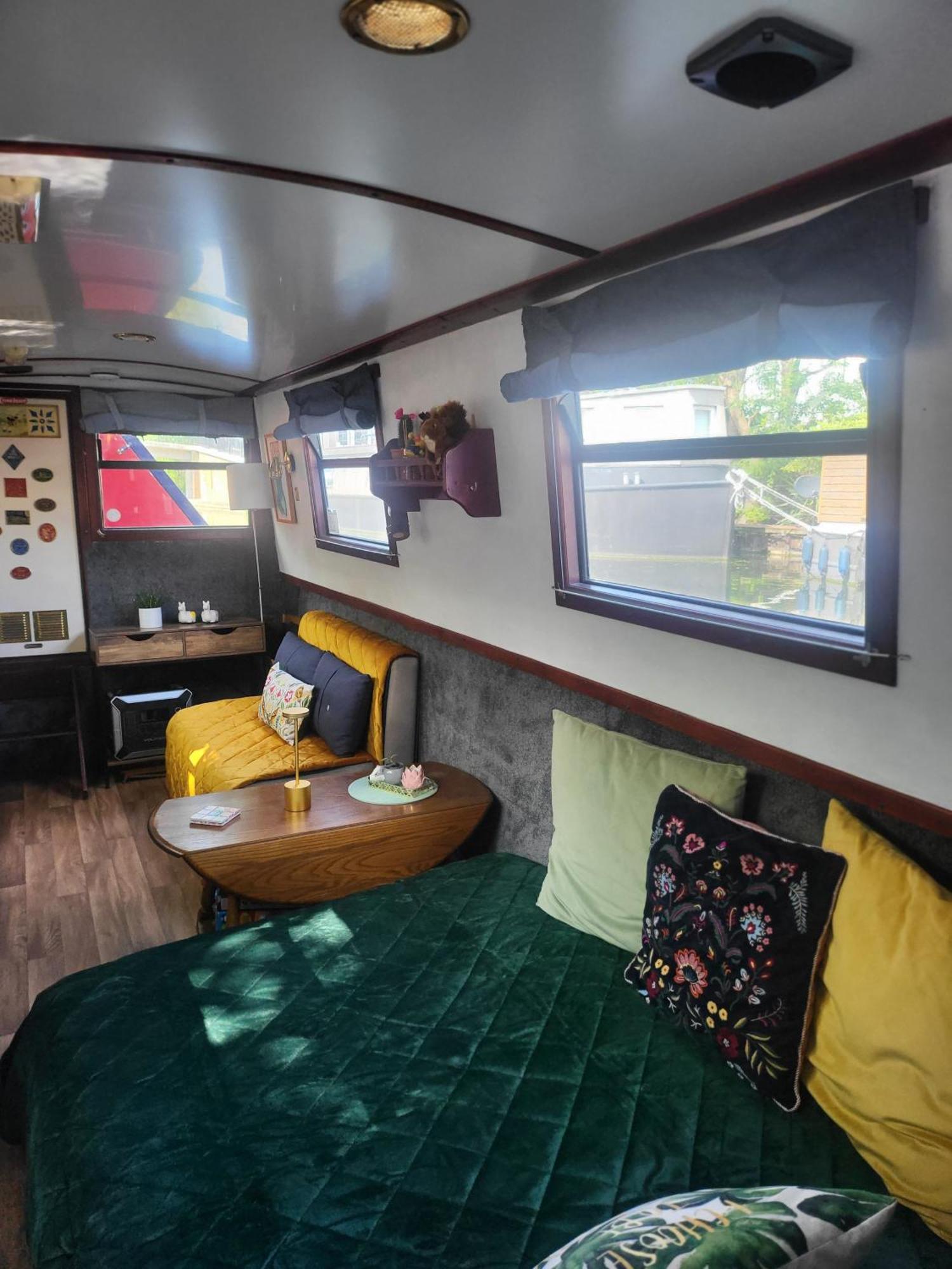 Comfy Canal Boat In Little Venice By Paddington Londres